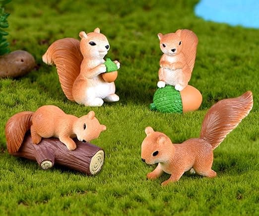 Chocozone Cute Miniatures Garden Decoration Home Decor Ladscape Miniature Gifts for Kids & Girlfriend (Squirell) (Squirell)